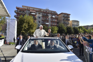 7-Pastoral visit to the diocese of Piazza Armerina: Meeting with the Faithful