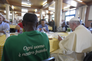 6-Pranzo alla Missione di Speranza e Carità (Fra' Biagio Conte)