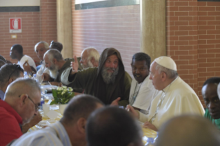 12-Almoço do Santo Padre na Missão Esperança e Caridade  (Frei Biagio Conte)