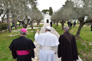 5-Pastoralbesuch in Pietrelcina: Begegnung mit den Gläubigen