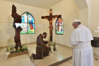 7-Visite Pastorale à Pietrelcina: Rencontre avec les fidèles