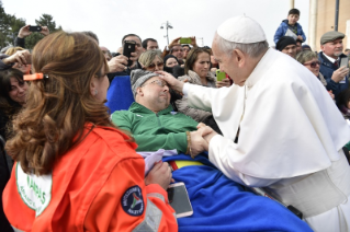 19-Visita Pastorale a Pietrelcina: Incontro con i fedeli