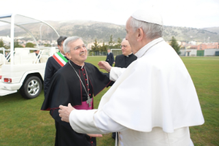 1-Pastoralbesuch in San Giovanni Rotondo: Eucharistische Konzelebration