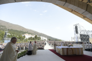 3-Pastoralbesuch in San Giovanni Rotondo: Eucharistische Konzelebration