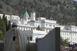 11-Pastoralbesuch in San Giovanni Rotondo: Eucharistische Konzelebration