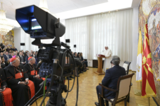 3-Begegnung mit den Vertretern der Regierung, der Zivilgesellschaft und mit dem Diplomatischen Korps 
