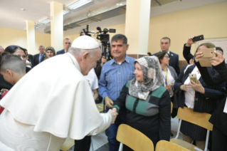 5-Viaggio Apostolico in Bulgaria: Visita del Santo Padre al Centro Profughi “Vrazhdebna”