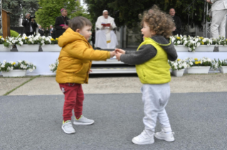 2-Apostolische Reise nach Nordmazedonien: Ökumenisches und interreligiöses Treffen mit Jugendlichen