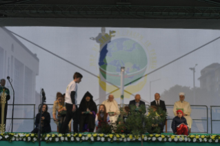 4-Apostolic Journey to Bulgaria: Prayer for Peace presided at by the Holy Father in the presence of Leaders of the various Religious Confessions in Bulgaria 