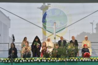 5-Apostolic Journey to Bulgaria: Prayer for Peace presided at by the Holy Father in the presence of Leaders of the various Religious Confessions in Bulgaria 