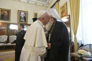 0-Apostolic Journey to Bulgaria: Visit to the Patriarch and to the Holy Synod 