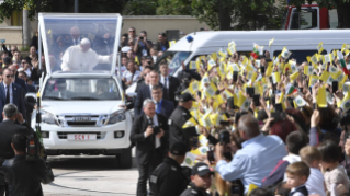 2-Apostolic Journey to Bulgaria: Holy Mass with First Communions 