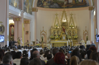 19-Viaggio Apostolico in Bulgaria: Santa Messa con le prime Comunioni  
