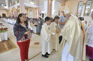 23-Viaggio Apostolico in Bulgaria: Santa Messa con le prime Comunioni  