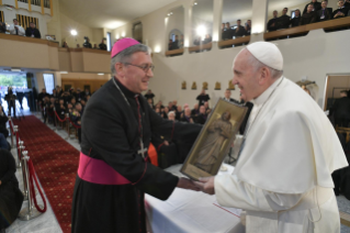 6-Viaje apostólico a Macedonia del Norte: Encuentro con sacerdotes, sus familias y religiosos