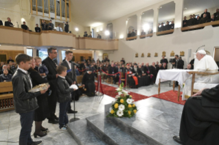 7-Viaje apostólico a Macedonia del Norte: Encuentro con sacerdotes, sus familias y religiosos