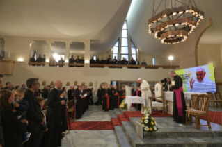 12-Viagem Apost&#xf3;lica &#xe0; Maced&#xf4;nia do Norte: Encontro com os sacerdotes e seus familiares e religiosos 