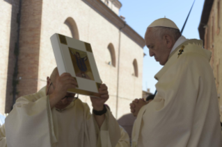 3-Visita à Diocese de Camerino-Sanseverino Marche atingida pelo terremoto: Celebração da Santa Missa 