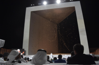 6-Apostolische Reise in die Vereinigten Arabischen Emirate: Interreligiöse Begegnung im Founder&#x2019;s Memorial