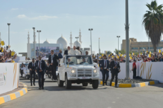 7-Voyage apostolique aux Émirats arabes unis : Messe