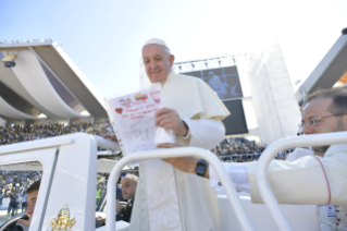 14-Apostolic Journey to the United Arab Emirates: Holy Mass in the Zayed Sports City