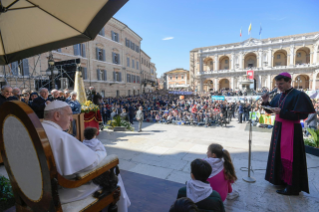 2-Visit to Loreto: Meeting with the faithful