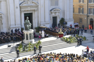 9-Visit to Loreto: Meeting with the faithful