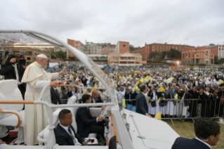 0-Viagem Apost&#xf3;lica a Madagascar: Encontro com os Sacerdotes, Religiosos e Religiosas, Consagrados e Seminaristas 