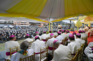 9-Viaggio Apostolico in Madagascar: Incontro con i Sacerdoti, Religiosi/e, Consacrati e Seminaristi 