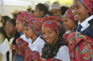 5-Viaggio Apostolico in Madagascar: Santa Messa  