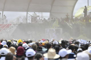 12-Apostolic Journey to Madagascar: Holy Mass  