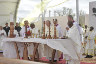 18-Voyage apostolique au Madagascar : Sainte Messe 