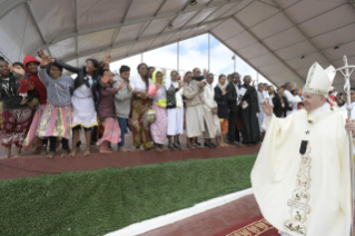 26-Apostolic Journey to Madagascar: Holy Mass  