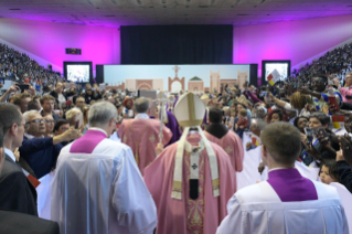 14-Apostolic Journey to Morocco: Holy Mass