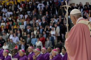 15-Apostolic Journey to Morocco: Holy Mass