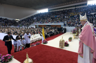 17-Apostolic Journey to Morocco: Holy Mass