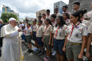 3-Apostolic Journey to Mauritius: Holy Mass 