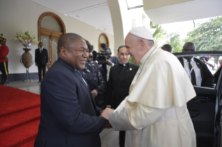 0-Viaggio Apostolico in Mozambico: Incontro con le Autorit&#xe0;, la Societ&#xe0; civile e il Corpo Diplomatico 