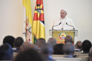 7-Apostolic Journey to Mozambique: Meeting with the Authorities, Civil Society and the Diplomatic Corps 