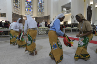 8-Apostolische Reise nach Mosambik: Begegnung mit dem Klerus, Vertretern der Ordensgemeinschaften, Seminaristen und Katecheten