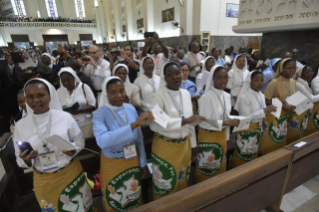 17-Voyage apostolique au Mozambique : Rencontre avec les évêques, prêtres, religieux et religieuses, consacrés et séminaristes, catéchistes et animateurs