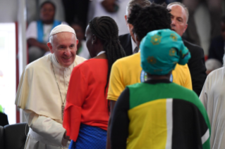 9-Apostolische Reise nach Mosambik: Interreligiöse Begegnung mit den Jugendlichen