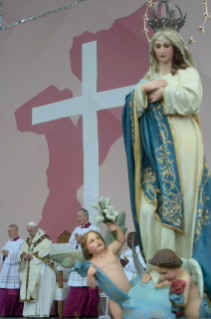 8-Apostolic Journey to Mozambique: Holy Mass  