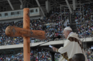 9-Viaje apost&#xf3;lico a Mozambique: Santa Misa