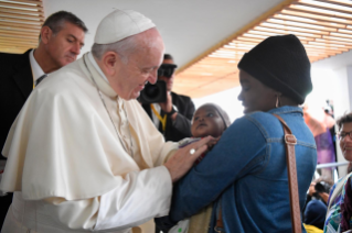 6-Viagem Apost&#xf3;lica a Mo&#xe7;ambique: Visita ao Hospital de Zimpeto 