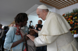 14-Viagem Apost&#xf3;lica a Mo&#xe7;ambique: Visita ao Hospital de Zimpeto 