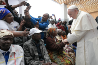 19-Viaggio Apostolico in Mozambico: Visita all'Ospedale di Zimpeto 