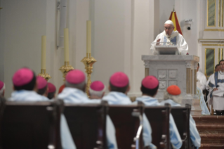 5-Apostolic Journey to Panama: Holy Mass with the dedication of the altar of the Cathedral Basilica of Santa Maria la Antigua with priests, consecrated persons and lay movements