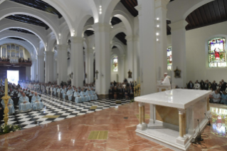 21-Viaggio Apostolico a Panama: Santa Messa con la dedicazione dell&#x2019;altare della Cattedrale Basilica di Santa Maria la Antigua con Sacerdoti, Consacrati e Movimenti Laicali