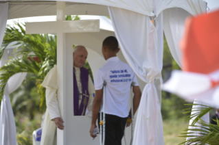 12-Viaggio Apostolico a Panama: Liturgia penitenziale con i giovani privati della libert&#xe0; 